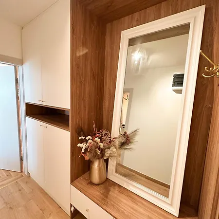 Marasca - Cozy, Chic & Nomad-friendly Flat In Downtown Belgrád