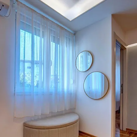 Apartman Marasca - Cozy, Chic & Nomad-friendly Flat In Downtown