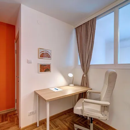 Marasca - Cozy, Chic & Nomad-friendly Flat In Downtown Apartamento